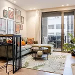 Emerald 34 Bourgogne Studio